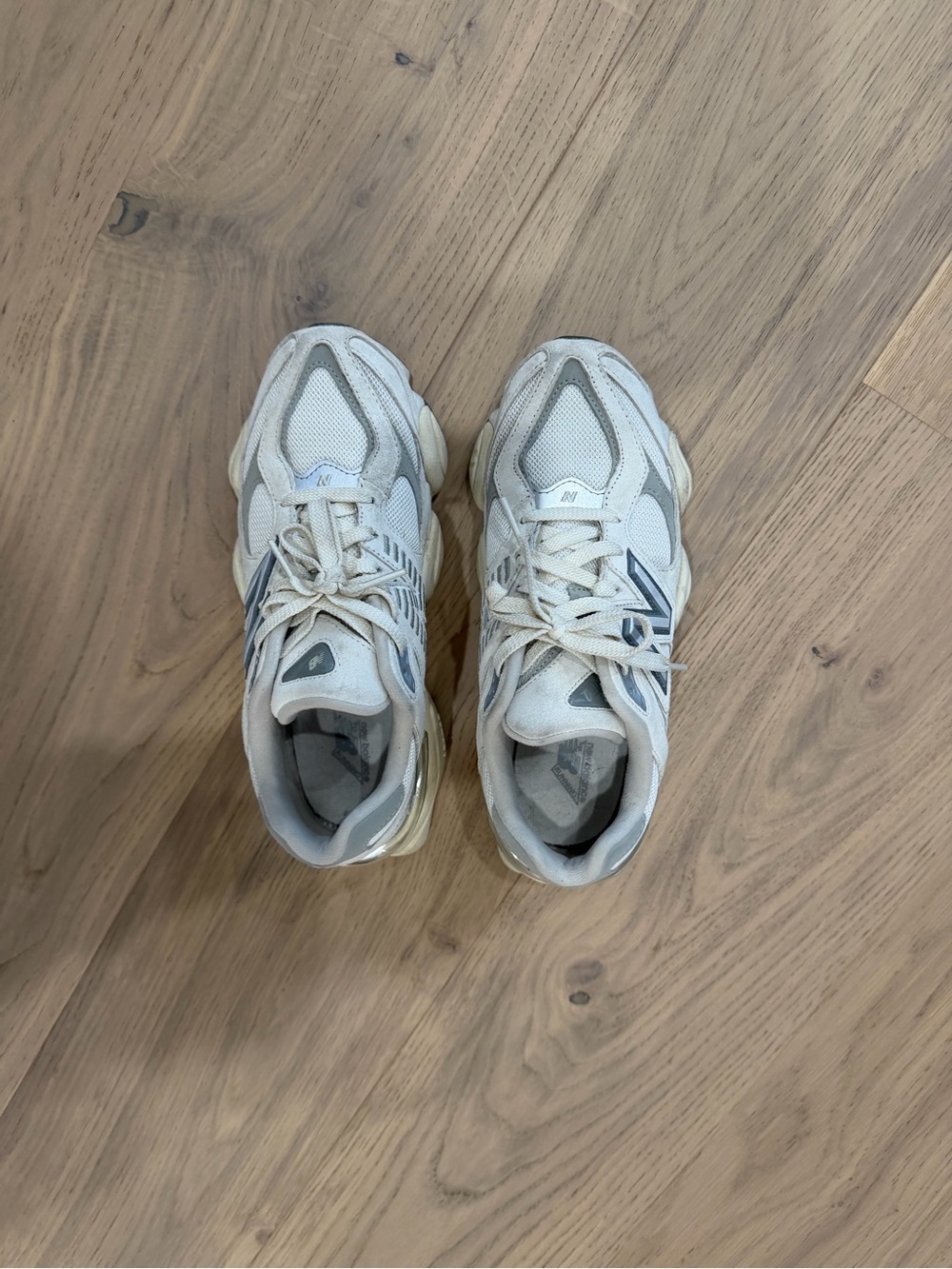 New Balance 9060 Sneakers
